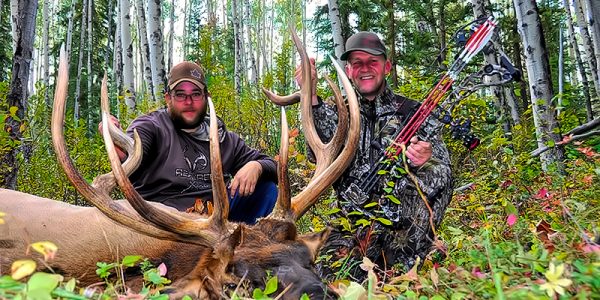 Elk trophy and 2 hunters - Canadian Elk Hunt - 2406