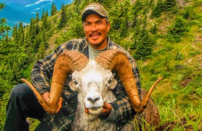 Hunt 2656 - Hunter with Stone Sheep Trophy