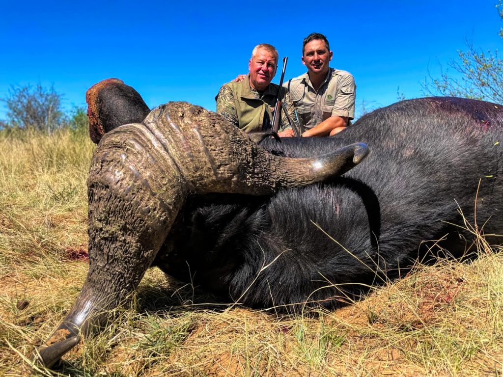 South African Buffalo Hunt - Hunt #4776 - Quality Hunts